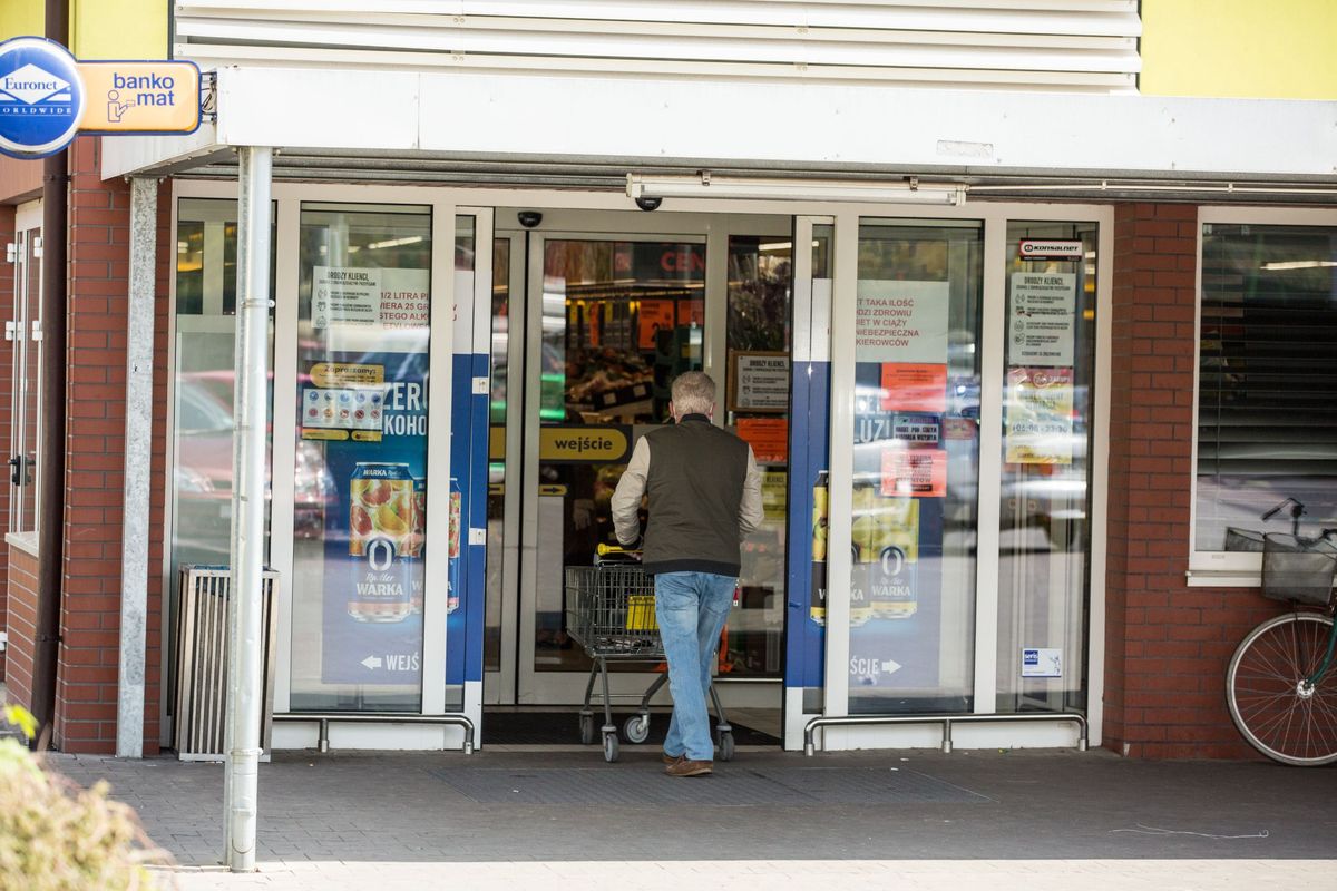 Polacy coraz częściej kradną w sklepach