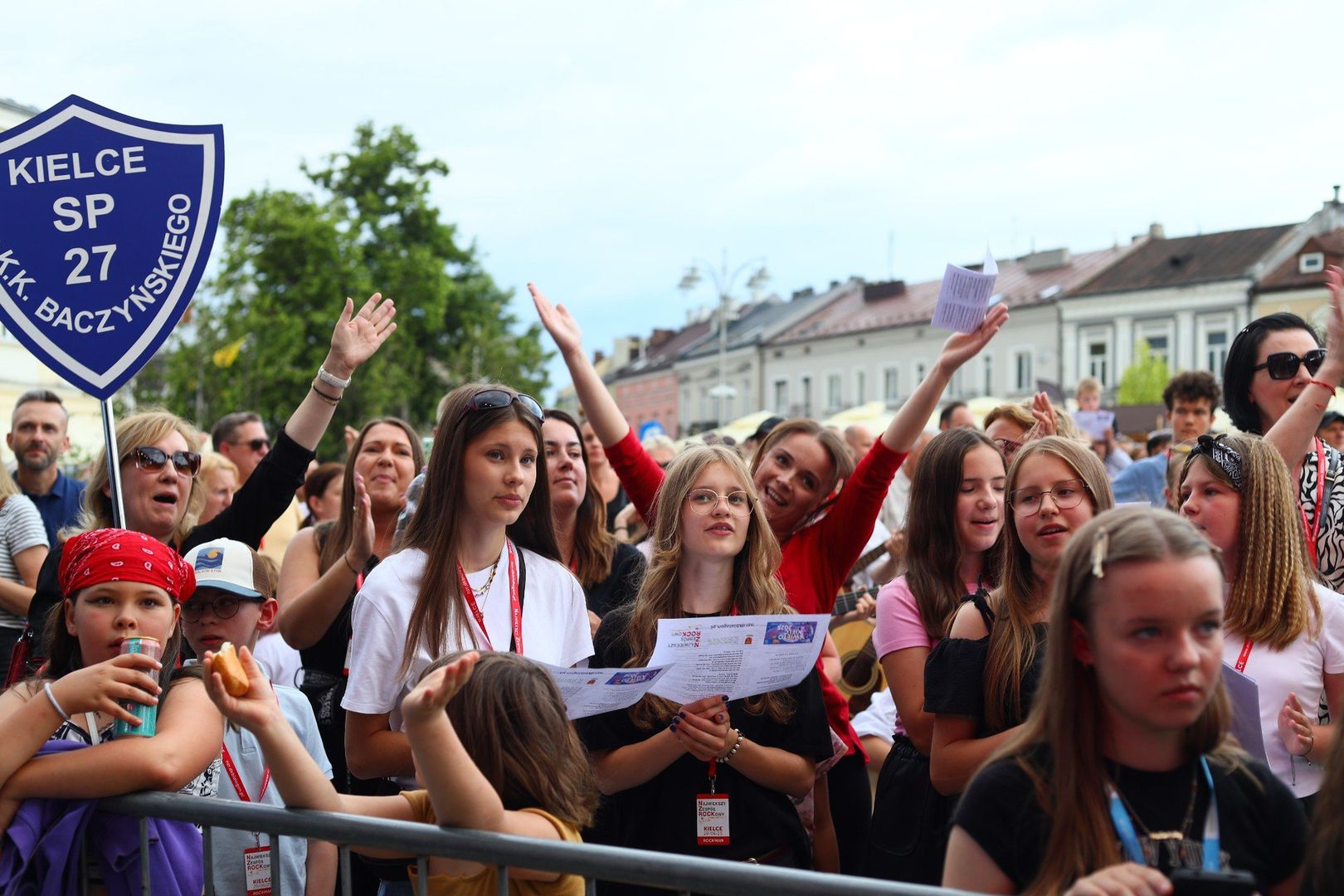 Tak się na koncercie &#34;Największego Zespołu Rockowego&#34; na kieleckim Rynku 