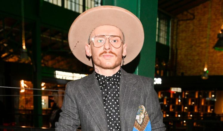 Jakie prace wykonują uczestnicy "Gogglebox. Przed Telewizorem"