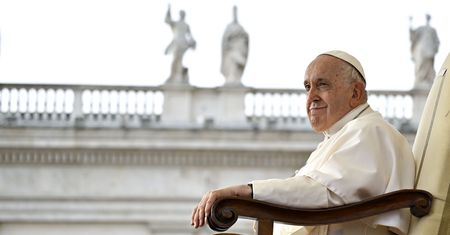 Jest praca u papieża Franciszka. Nie potrzeba święceń