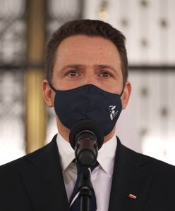 Warszawa. Porozumienie w sprawie budżetu UE. Trzaskowski pokazał grafikę