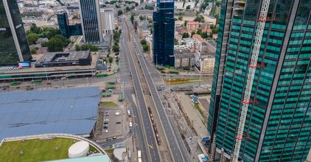 Warszawa. Al. Jana Pawła II – kolejne prace i utrudnienia drogowe