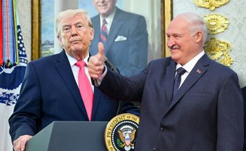 Łukaszenka zaproszony przez Trumpa? Biały Dom zabrał głos