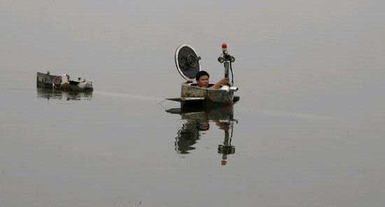 Chiński farmer sam zbudował łódź podwodną