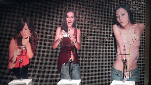 Znajdź toaletę komórką 1