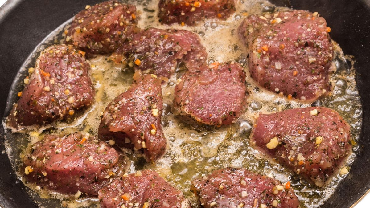 Często bagatelizujemy wysoki poziom cholesterolu. Przyczyny leżą m.in w nieodpowiednim trybie życia