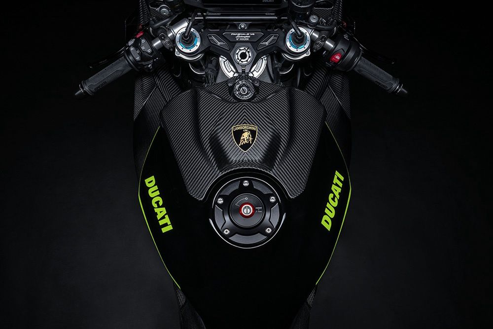 Ducati Panigale V4 Lamborghini