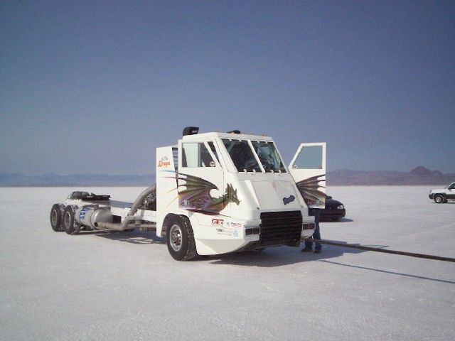 (fot. bonnevillesaltflats.net)