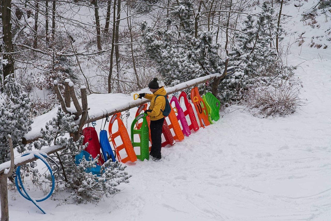 Beskid Śląski. Ukradł sanki ze schroniska. "Żeby na klocka lego wdepnął burak jeden"