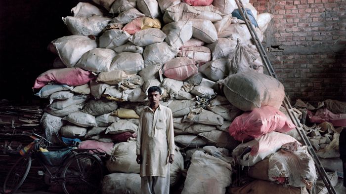 „Bit rot", czyli elektroniczne odpady na zdjęciach Valentino Belliniego 1