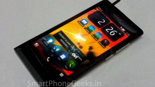Nokia 801 (fot. smartphonegeeks.in)