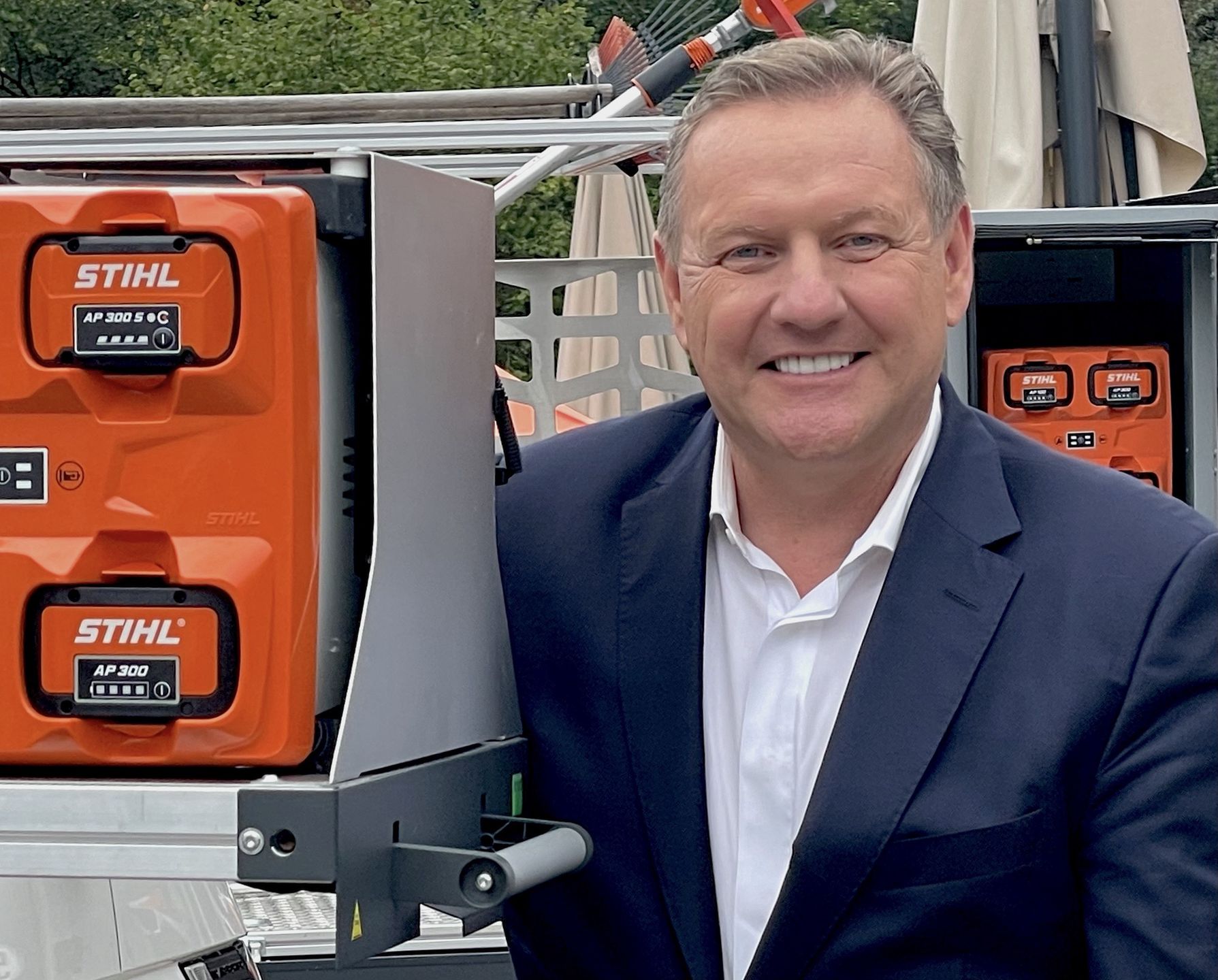 Michael Traub zachowuje rozsądek w dążeniu do elektryfikacji oferty