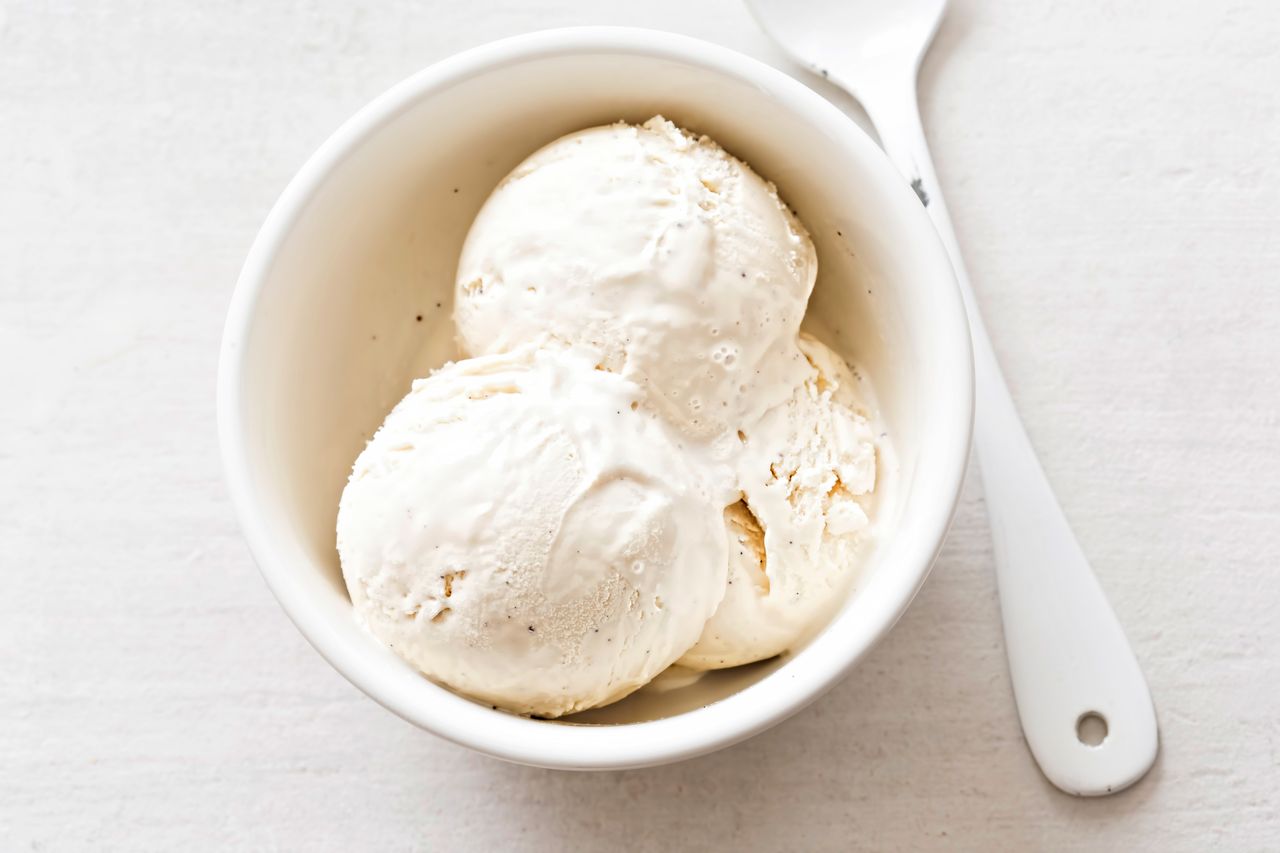 Kremowe lody z żółtek i śmietanki