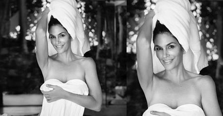 Cindy Crawford pozuje w ręczniku na 50. urodziny! (FOTO)