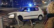 Warszawa: Pijana kierująca staranowała barierki i sygnalizatory. Miała ponad 2 promile