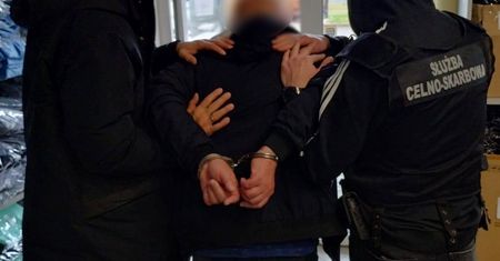 Rozbita siatka prania pieniędzy i fikcyjnych faktur. 20 zatrzymanych, majątek wart ponad 45 mln zł zabezpieczony