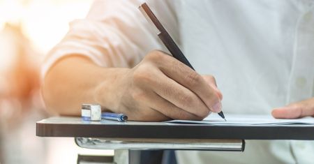 Studenci korzystali z ChatGPT. Uniwersytet unieważnił prace