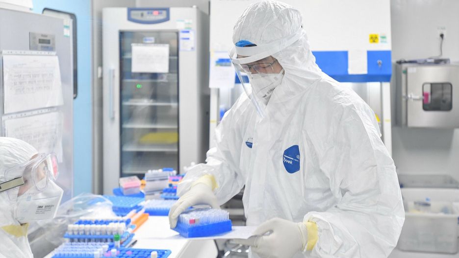 Przełom w walce z epidemią? Wynaleziono specjalną maseczkę
