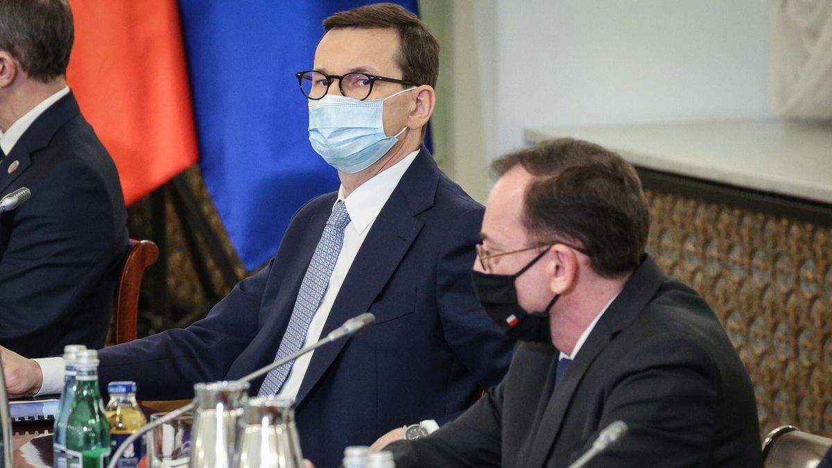 Prezes PiS powiedział w tym tygodniu, że potrzebne są "decyzje o charakterze politycznym, w tym personalne" w związku z Polskim Ładem. Co zrobi premier?