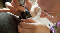 Nowy objaw koronawirusa. Pacjenci zakażeni Omikronem mają szumy w uszach