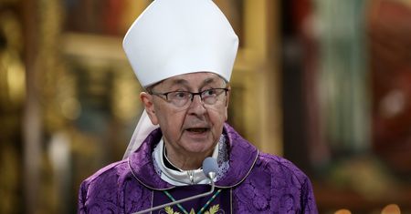 Abp Gądecki jest w szpitalu. Ma przejść zabieg