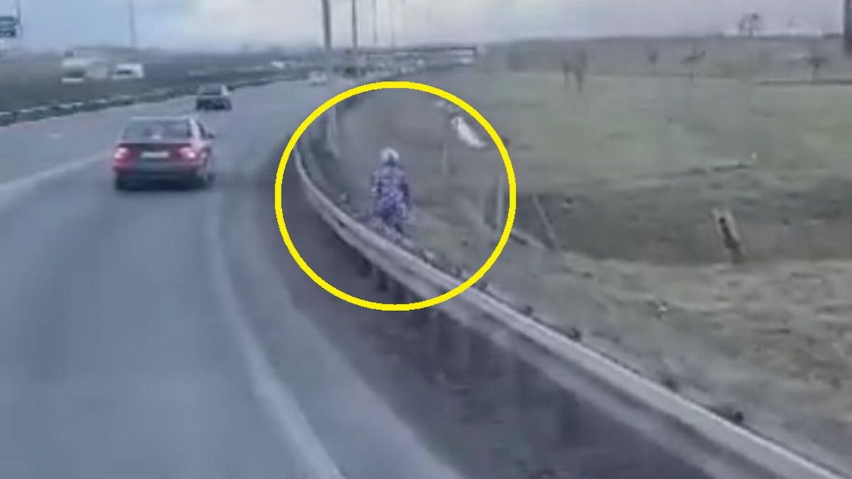 Dziecko szło poboczem trasy S3