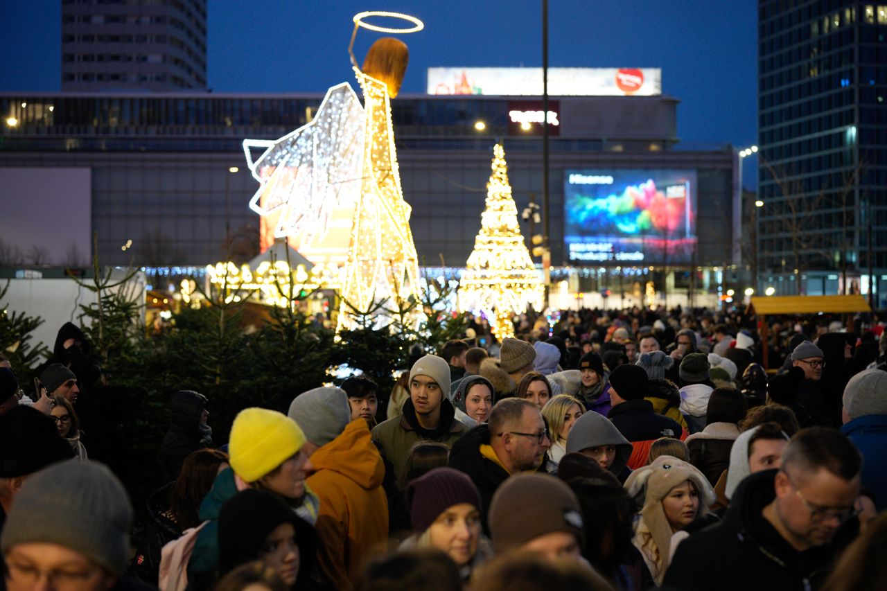 Na polskich jarmarkach niebezpiecznie? "Jeżeli widzimy coś podejrzanego, zawsze powinniśmy zawiadomić policję"