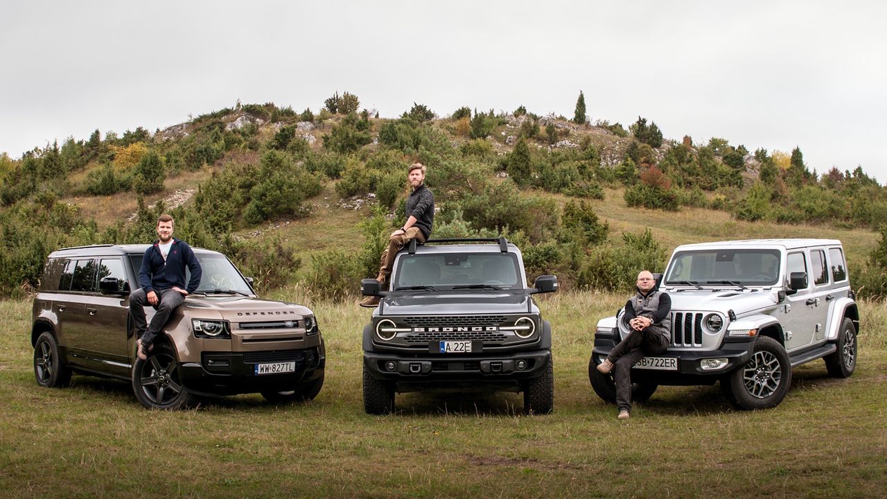 Od lewej Defender, Bronco i Wrangler