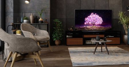 Pierwsze telewizory na 2021 już są - przyjrzyjmy się im