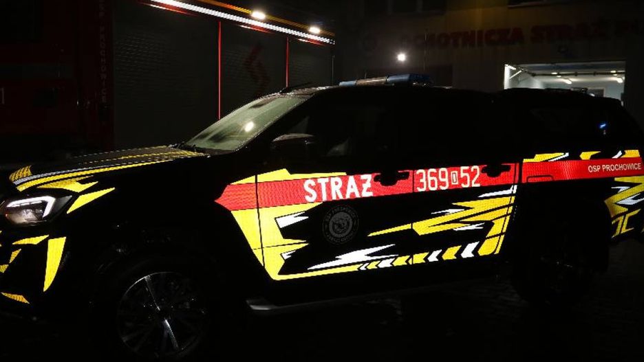 OSP Prochowice otrzymała nowy samochód  (Mat. prasowy)