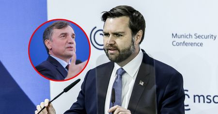 Ziobro zwrócił się do Vance'a. Zaczął od podziękowań