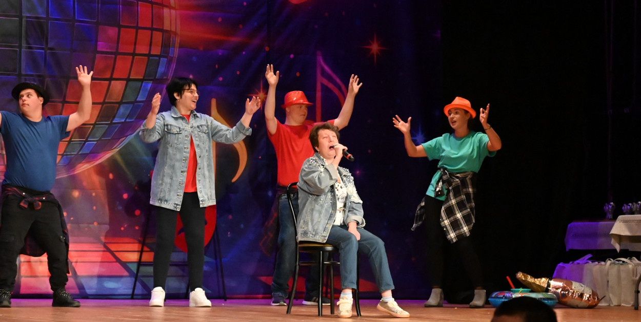 Słupsk: Artyści z niepełnosprawnościami zachwycili w Filharmonii