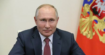 Nowe prawo w Rosji. Władimir Putin sięga po media społecznościowe