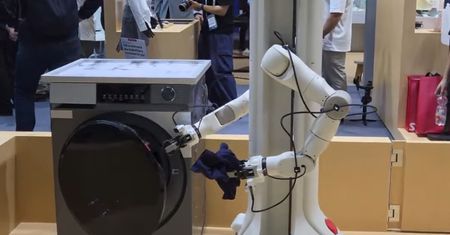 Elektroniczny lokaj. Ten robot zrobi pranie za ciebie