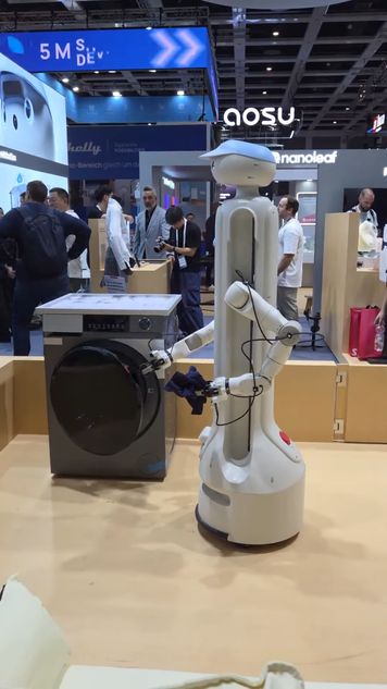 Elektroniczny lokaj. Ten robot zrobi pranie za ciebie