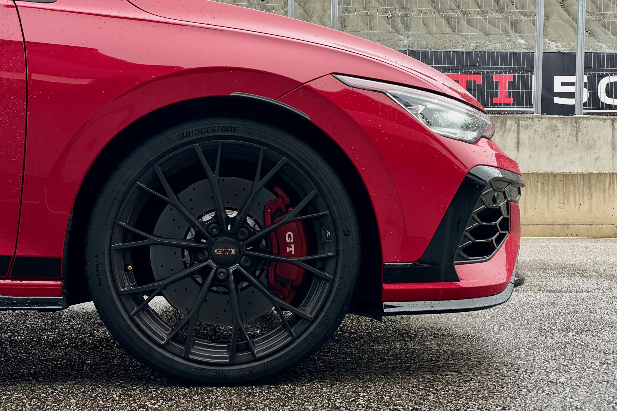 Volkswagen Golf GTI Edition 50