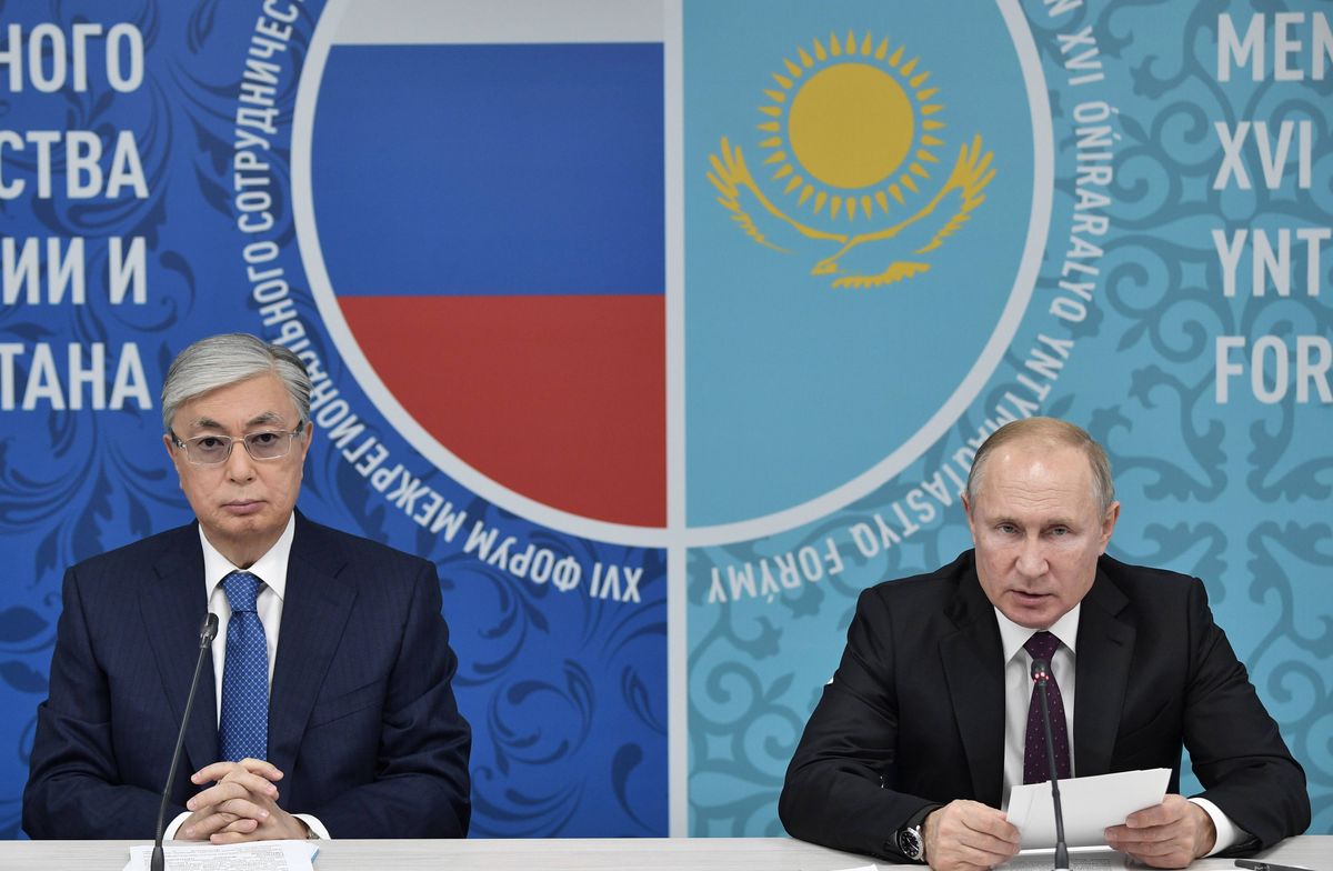 Prezydent Kasym-Żormat Tokajew i Władimir Putin 
