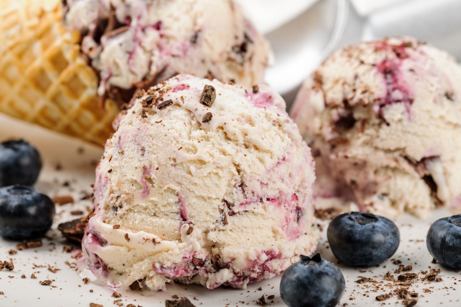 Lody jagodowe