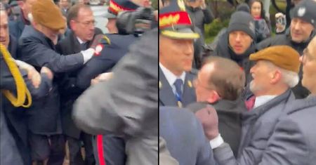 Szarpanina przed Sejmem. Co tam wyczyniał 75-letni Antoni Macierewcz?