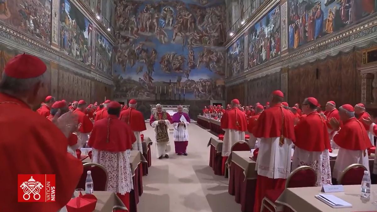 Kardynałowie w Kaplicy Sykstyńskiej