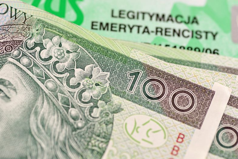 Optymalny czas przejścia na emeryturę. Tak można zyskać kilkaset złotych miesięcznie