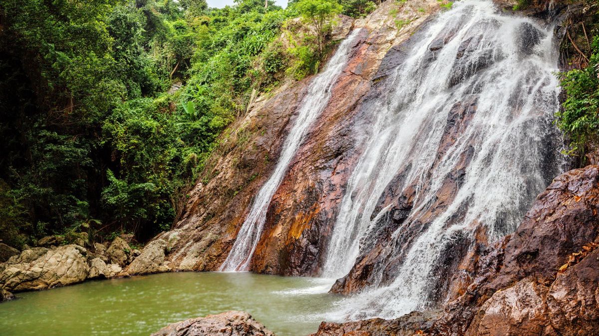 Wodospad Na Muang to popularna atrakcja na Koh Samui