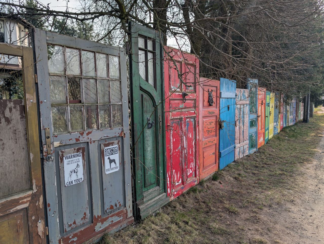 Wpadła na niezwykły pomysł. "Myślę, kto w nie pukał z nadzieją, kto trzaskał zdenerwowany"