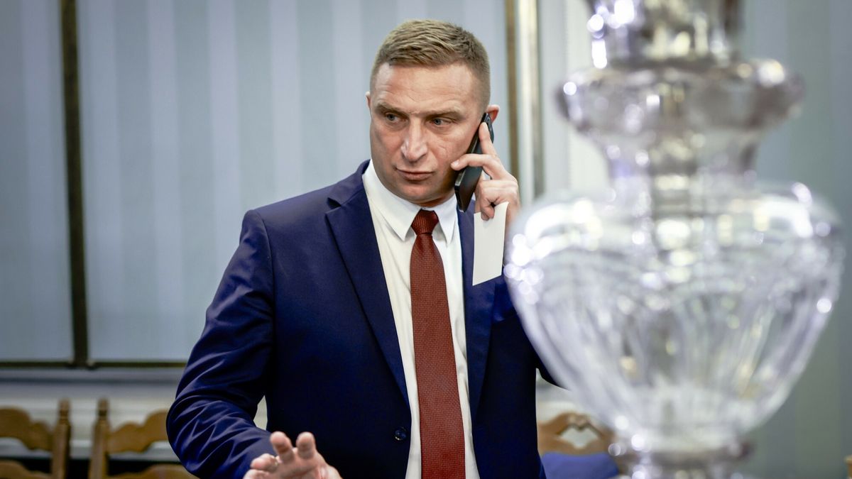 Ludzie Bąkiewicza przejęli fundację. Media: już nie wspiera dzieci