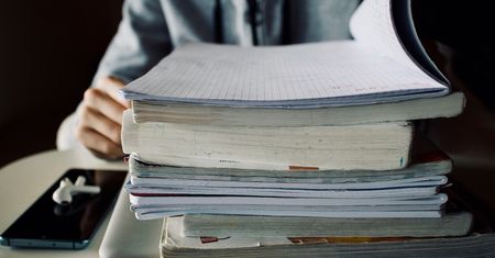 MEN nie rezygnuje z "edukacji zdrowotnej", mimo protestów. Jasna deklaracja