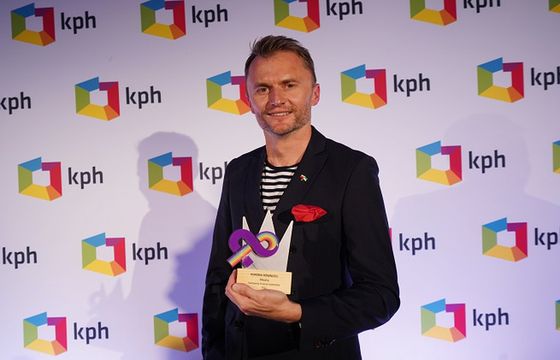 Korony Równości rozdane. Piotr Jacoń z TVN24 wśród nagrodzonych