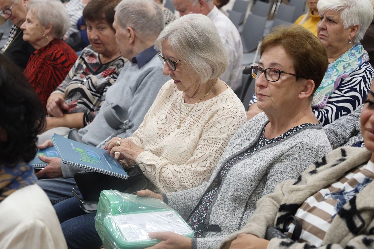 Śrem: Najbardziej ukwiecone balkony w zasobach Spółdzielni Mieszkaniowej nagrodzone