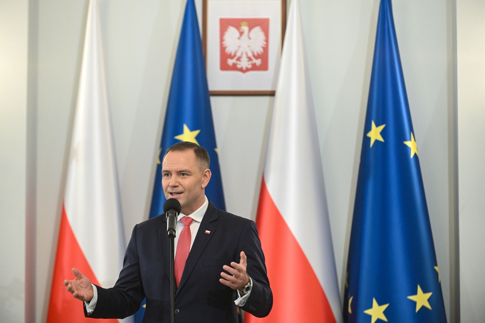 wiadomości,aktualności,WP Wiadomości Nawrocki liderem zaufania. Kaczyński na czele rankingu nieufności