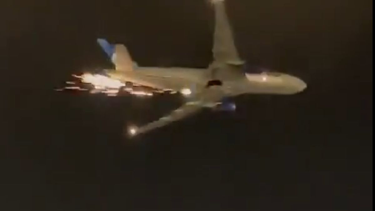 Samolot musiał zawrócić i lądować awaryjnie.