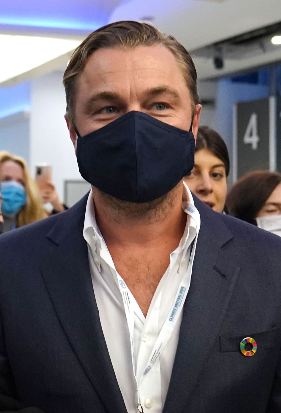 Leonardo DiCaprio przyleciał na szczyt klimatyczny KOMERYCJNYMI LINIAMI